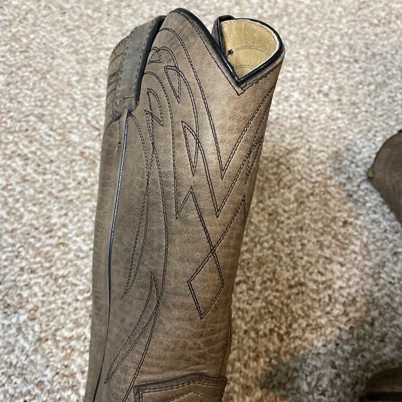 FRYE taupe 🤠 leather boots - Picture 10 of 11